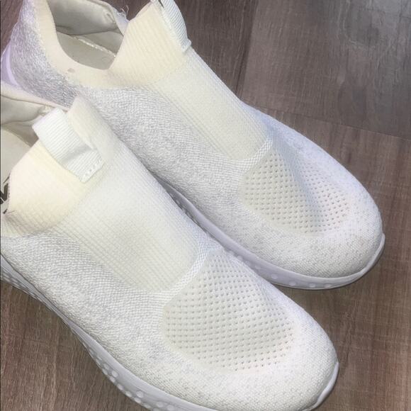 AVIA Women's Memory Foam Off White Beige Slip-On Sneakers Sz 8.5 - Picture 4 of 8